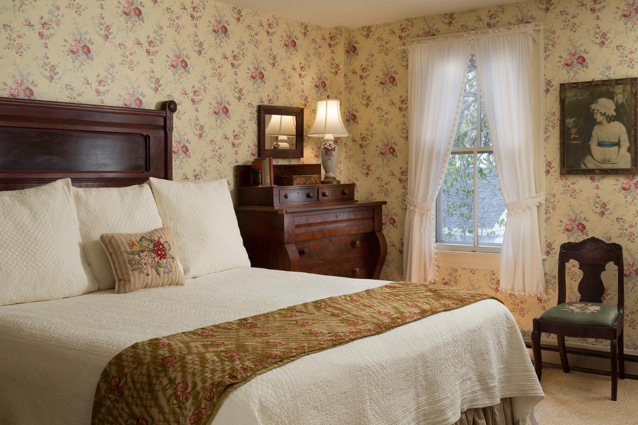 Pentagoet Inn Castine Exterior photo
